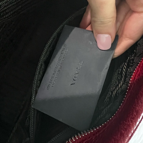 Sold! Vintage Prada shoulder bag - Picture 5 of 14